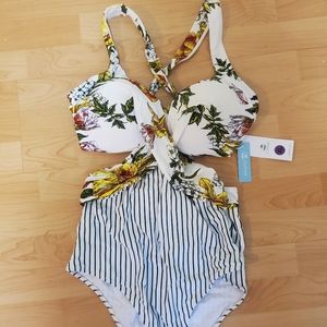 Cute sideless one piece Swimsuit